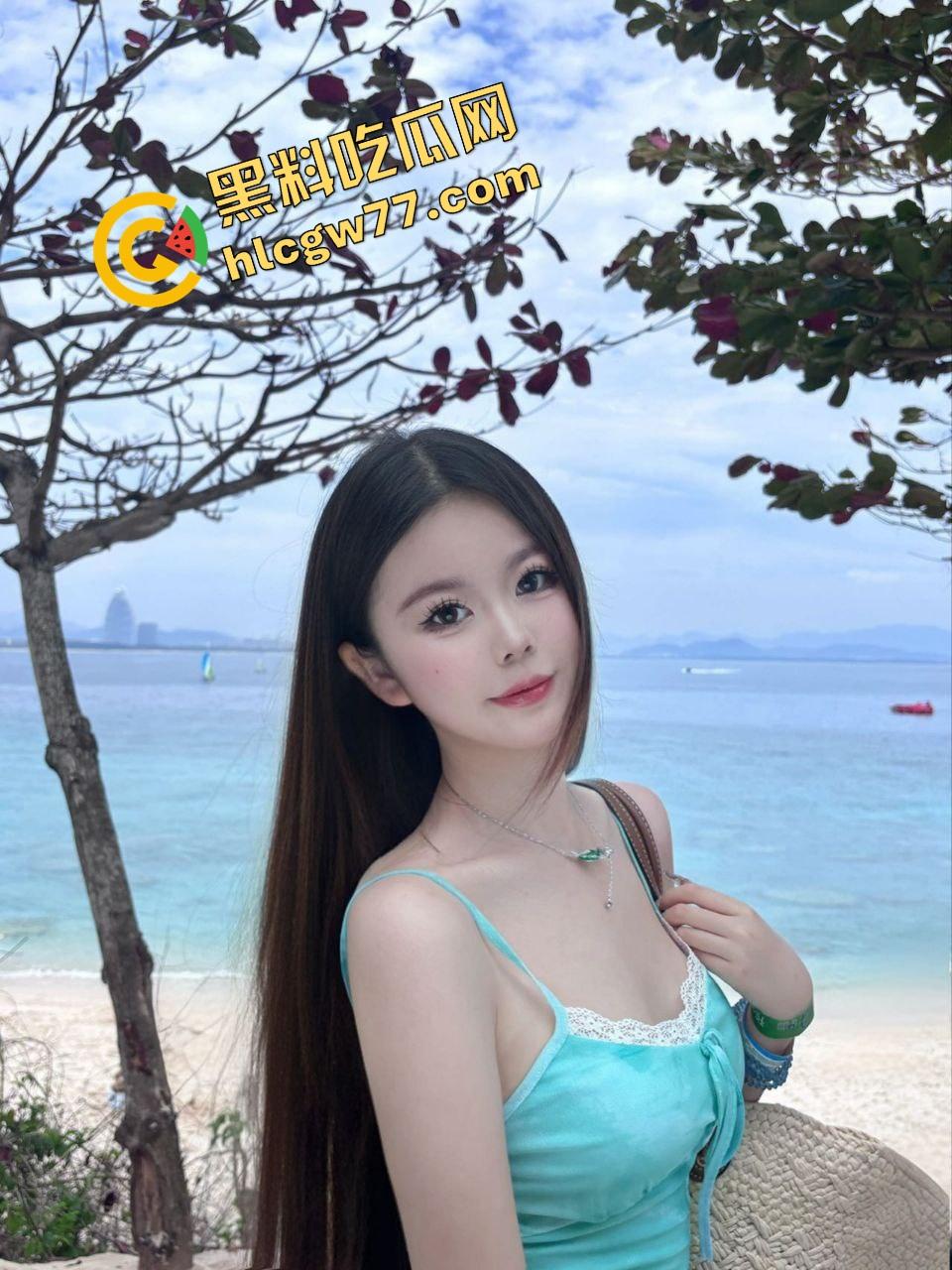 青岛职场【霞姐】清爽短发女领导露脸被操曝光，JK制服渔网骚穴湿到爆，男友小鸡巴根本操不爽！-7