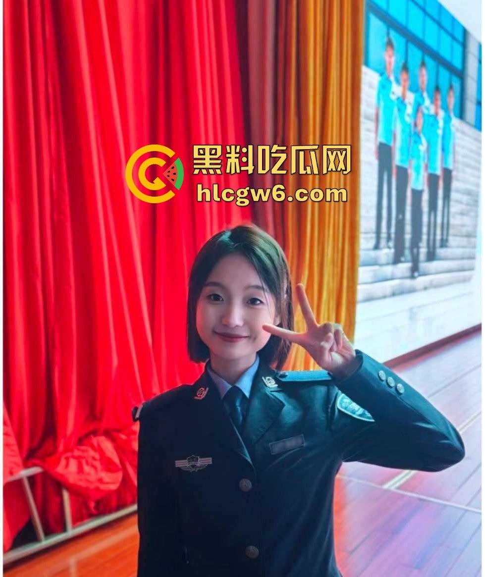 退役警花下海经商服务洋鬼子被按床打桩 又一个制服浪货被操成肉便器 警花传人不如『张津瑜』还想靠肉体上位?-6