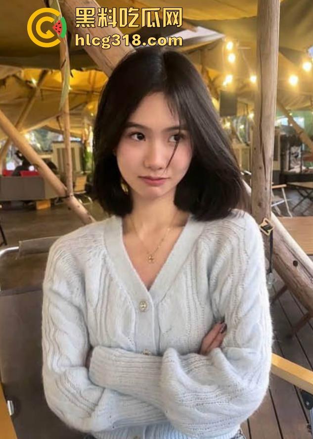 海角乱伦大神【我和妹妹的故事】最新力作!被清纯反差妹妹强行骑乘,极品超紧嫩穴紧包肉棒,骚气十足!-2