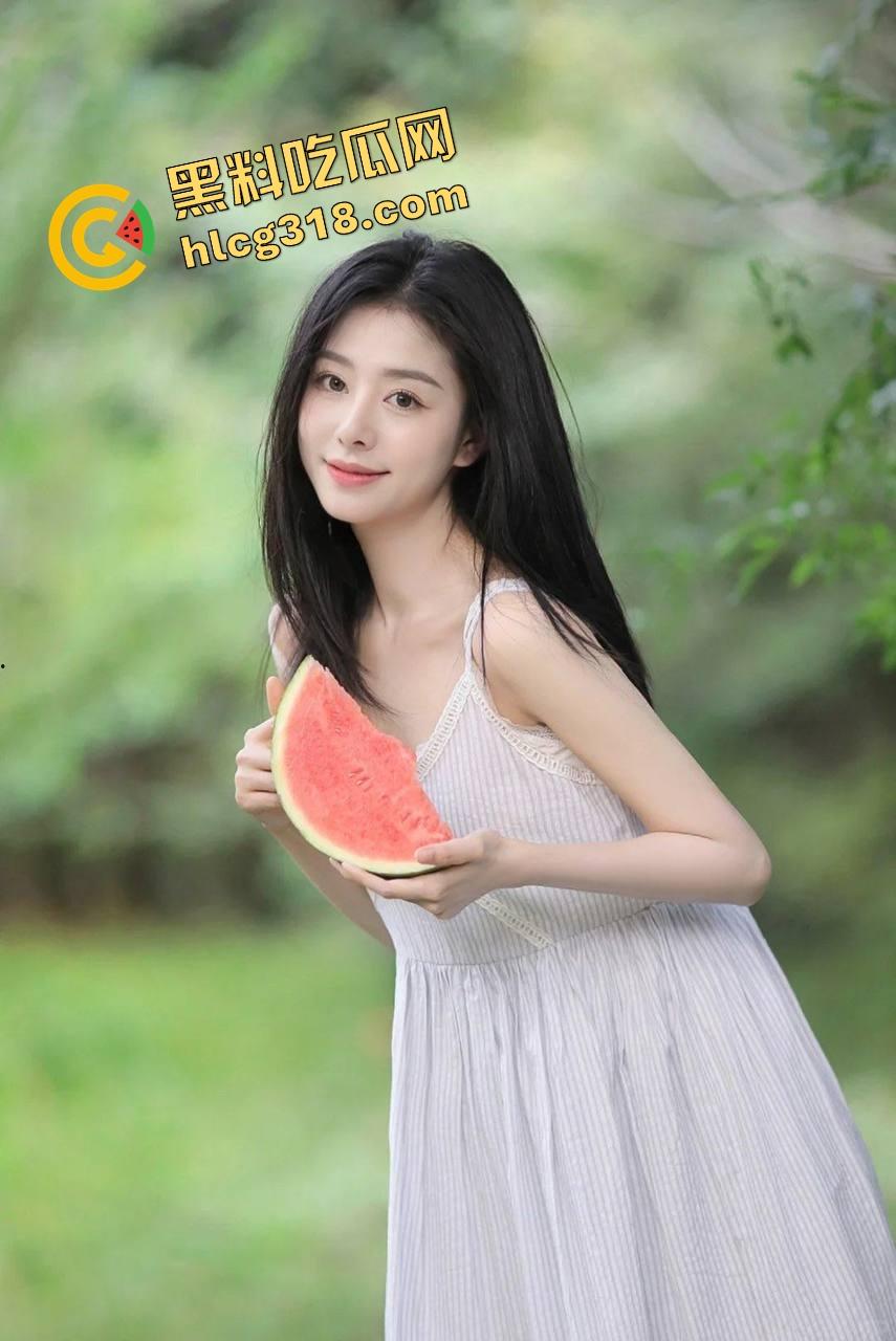 瓜友投稿前女友骚乳夹骑乘，妹子光身子骑大屌边摇边夹，奶子乱晃夹到鸡巴发抖，呻吟停不下来！-2