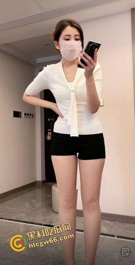 河北一汽大众网红【小小张】白天卖车晚上卖逼，豹纹热舞撅臀挑逗金主，福利姬身份曝光骚得像条狗！-3