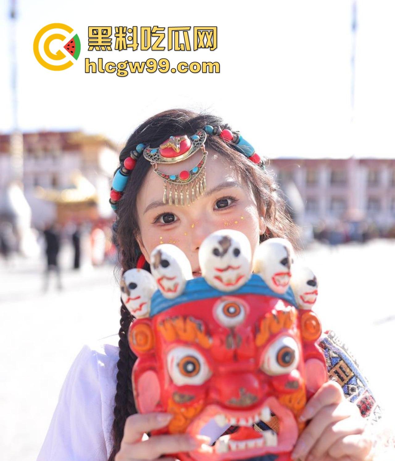 长沙学院极品反差女大学生【林莎莎】欲求不满跪求屌操，私密性爱视频曝光流出！-2