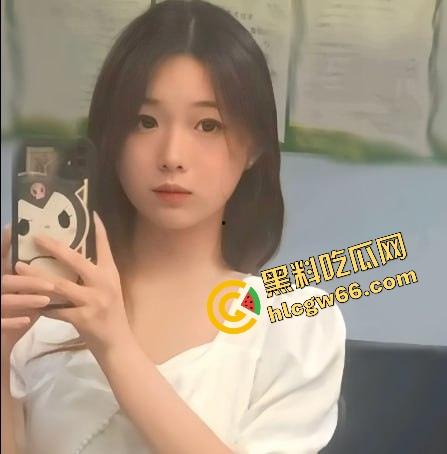 山东临沂大学巨乳学妹【徐婕】胸大无脑成炮友提款机,粉嫩紧穴夹到爆,手交挡精母狗命摆烂了!-3