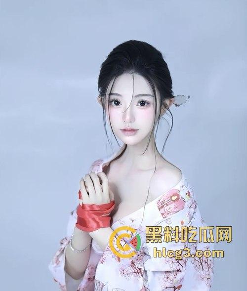 抖音擦边女神『林林宝宝』直播换装全裸泡澡！为榜一大哥大胆献身，性感内衣秀堪比大尺度写真！-3