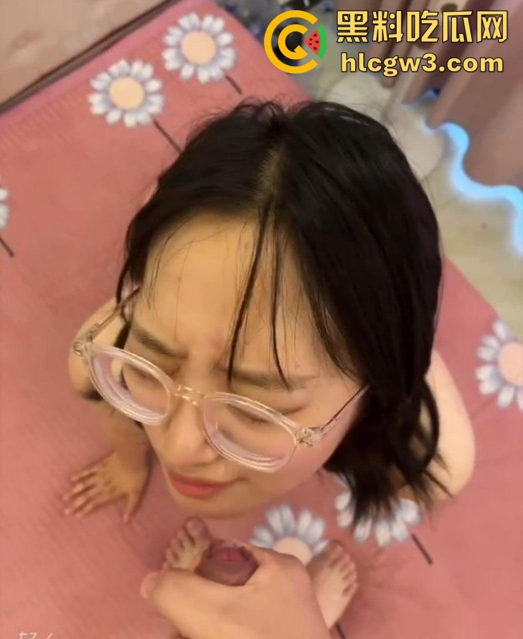 舌尖缠绕口交盛宴合集,舌尖上的鸡巴,每一次吸允直达灵魂深处,射嘴里还是射脸上?骚浪婊子任你挑!-11