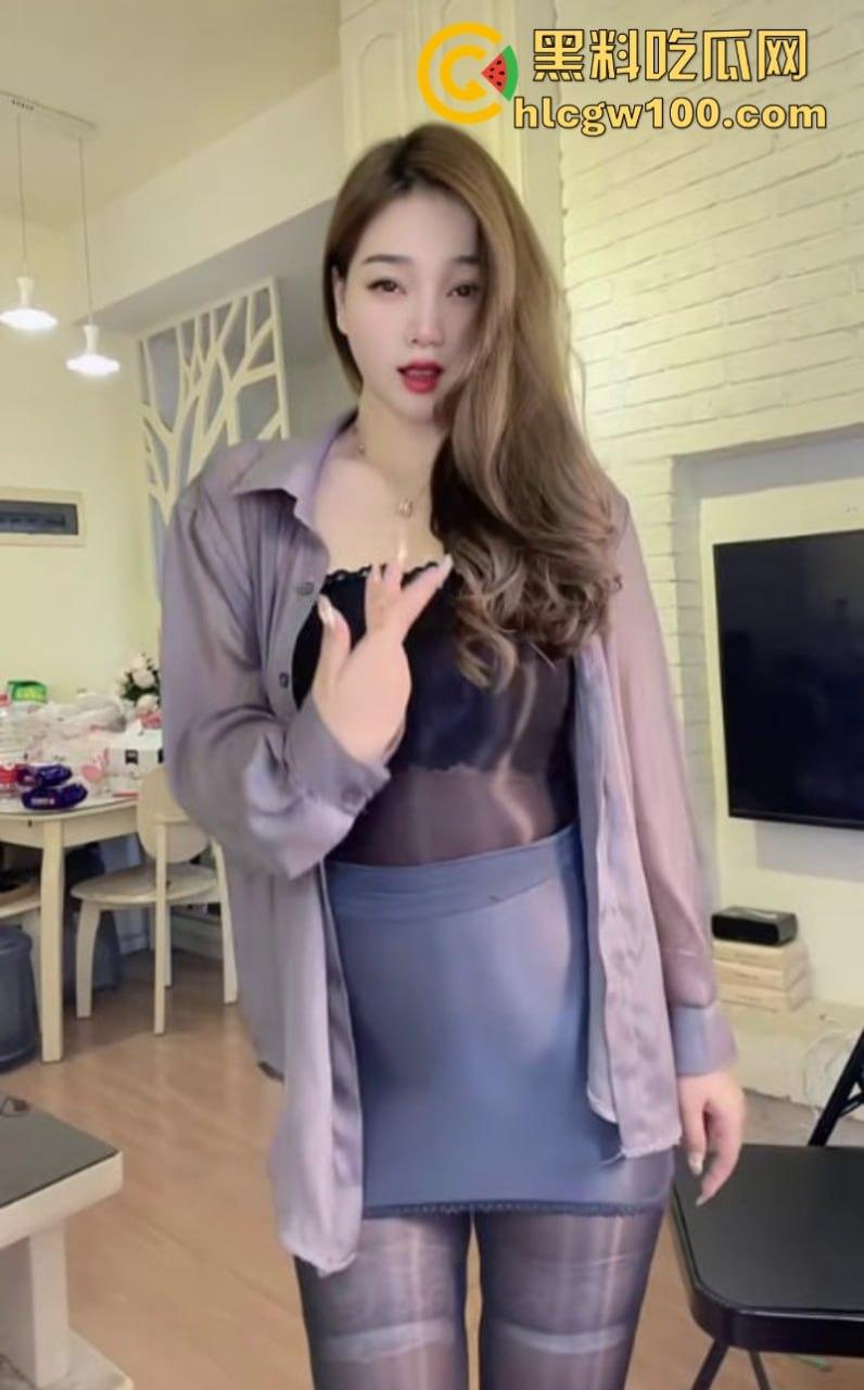 海口龙华映筱端宠物店老板娘 抖音【御老师传媒】 多部裸舞插逼自慰福利 高颜值长腿极品尤物尽显风骚-5