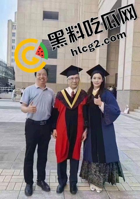 西安交通大学 李艺飞 号称学术妲己 靠上床窃取年级第一学术成果 被曝与导师有不正当关系！-2