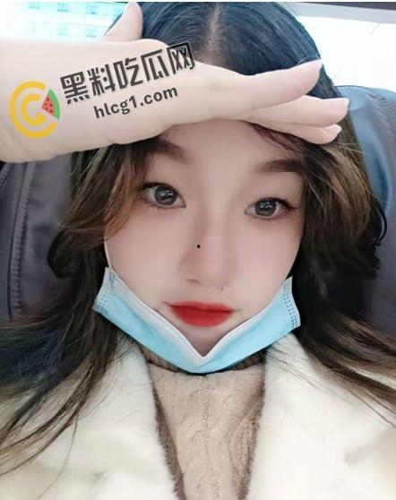 武汉大学新生 阳洋 被学长爆操调教还将视频放到外网卖钱！外表看似清纯 实则内心淫荡无比-2