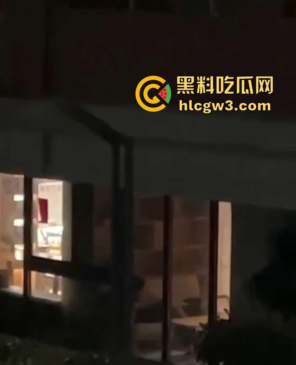 福建平潭职业技术学院 情侣隔着单向玻璃做爱被围观拍照却毫不知情 这下学校表白墙不炸了吗-5