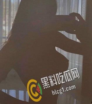 越南童颜巨乳白虎网红 TranMinhThienDi 身材极品的反差婊 发给男友的私房片泄漏-8
