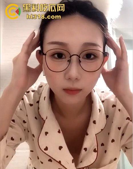 三十少妇猛如虎！面对极品少妇性感勾引，跑个步都忍不住的性瘾淫娃，请问面对这样的诱惑你能顶多久！-2