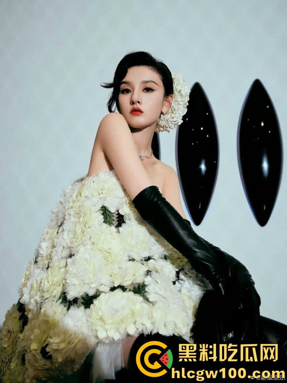 洋麻雀放出大量与【宋祖儿】的照片，说有过很多美好的回忆，以前就听说在国外玩的花-3