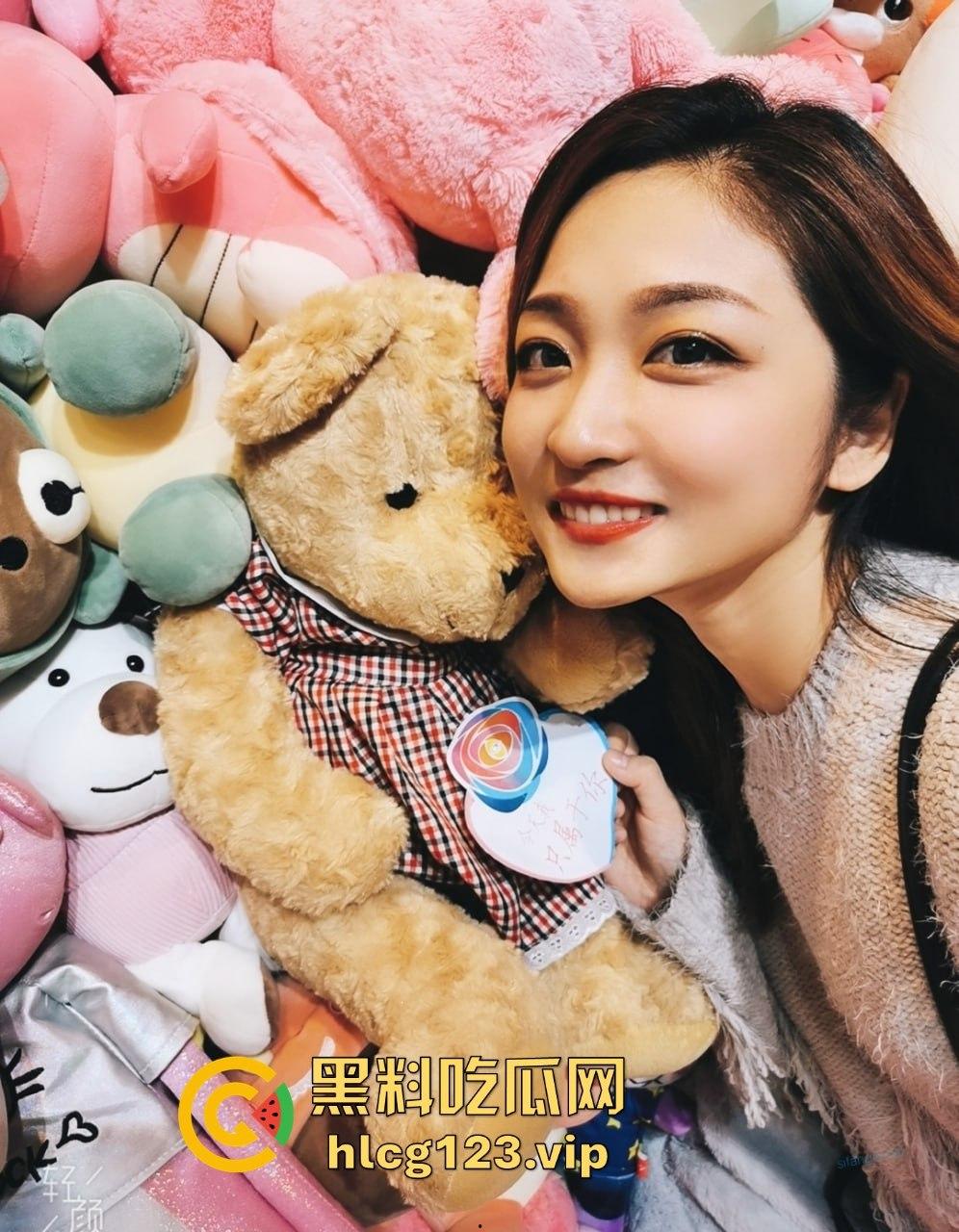 南开学妹『李宛儿』私拍视频被渣男曝光！毕业后不留情，清纯女神床上浪到飞起！-3