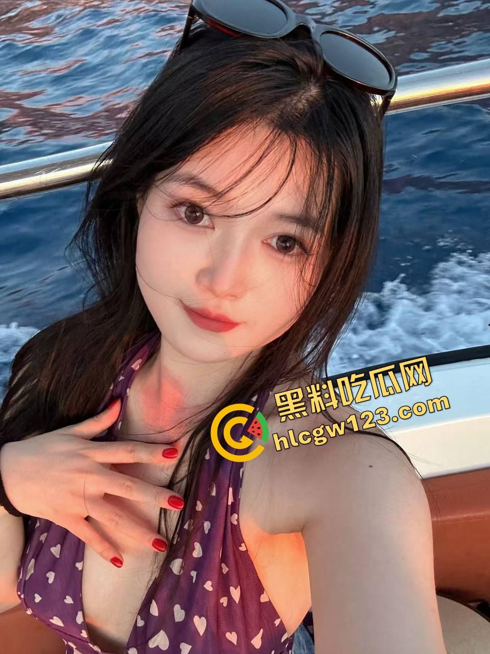 宝鸡文理学院【亢彦如】清纯女学霸化身黑蝴蝶母狗，日撸三四次发骚视频，扣逼揉奶玩疯了！-4