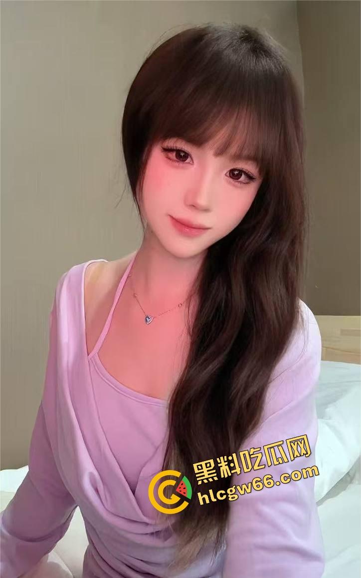 四川通江白虎骚婊『肖秋柔』电竞酒店猛操现场曝光，后入狂干一小时，小穴水多活儿贼骚！-1