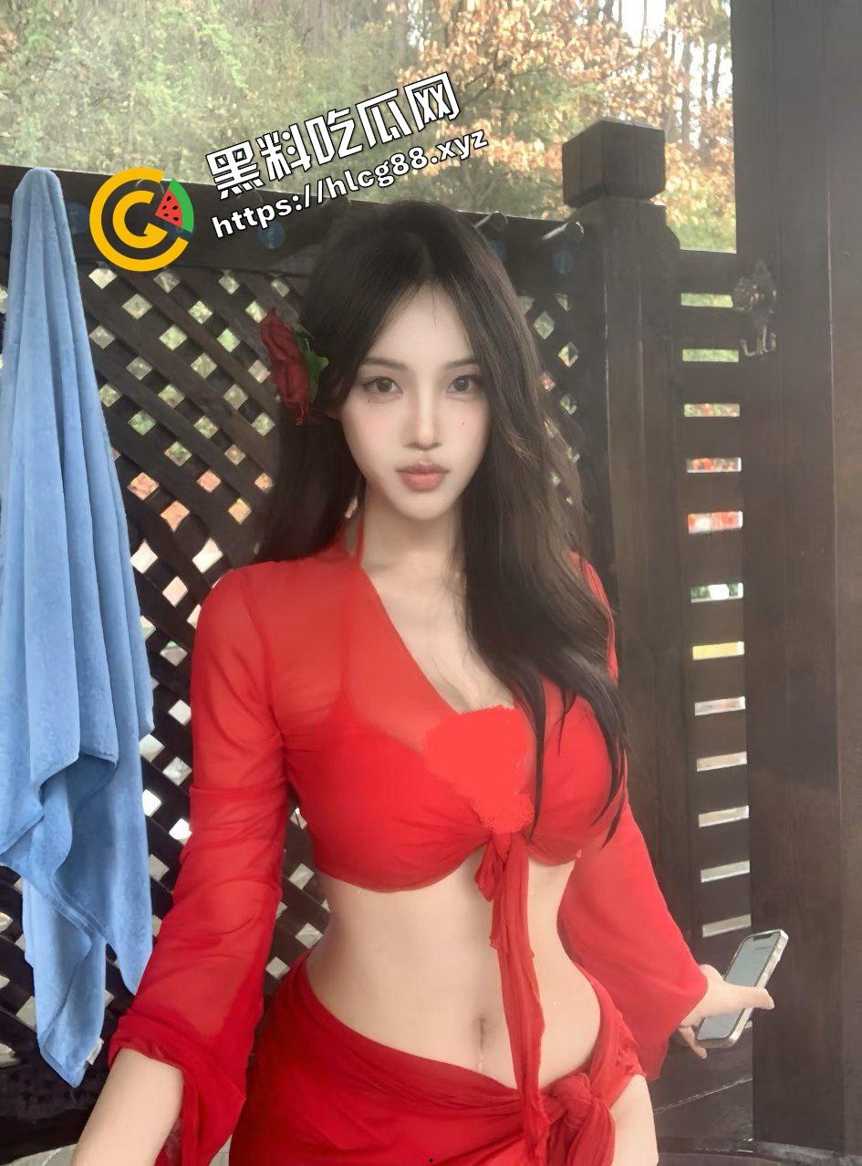 小蝌蚪找妈妈猎奇调教！将骚鸡少妇丢进池塘喂小鱼，发臭骚逼吸引蝌蚪钻逼与卵细胞结合！-4