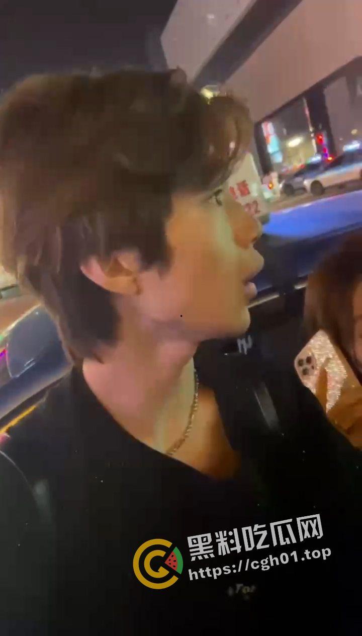 抖音网红【李金帅】街头惹事被暴打 恶人自有恶人磨 这下不嚣张了-5