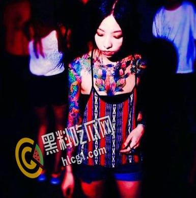 换个口味！破哥哥经典原创 刺青是种艺术 看到刺青满满的肉被抽插更是艺术 口交 抠逼 骑乘 后入 传教插入特写！-2