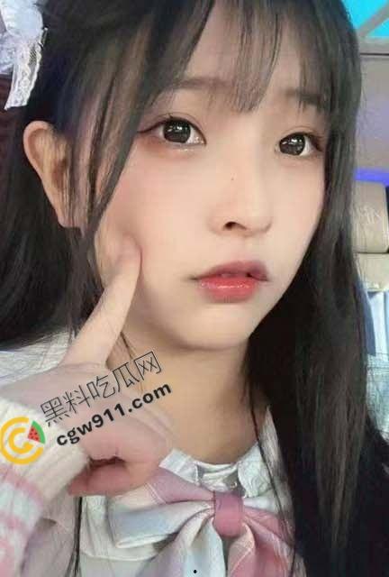 海角大神亲姐生日夜狂欢:在餐厅包间被按耻辱椅,连续喷射,回家更疯狂,无套爆操嫩穴,高潮不断-2