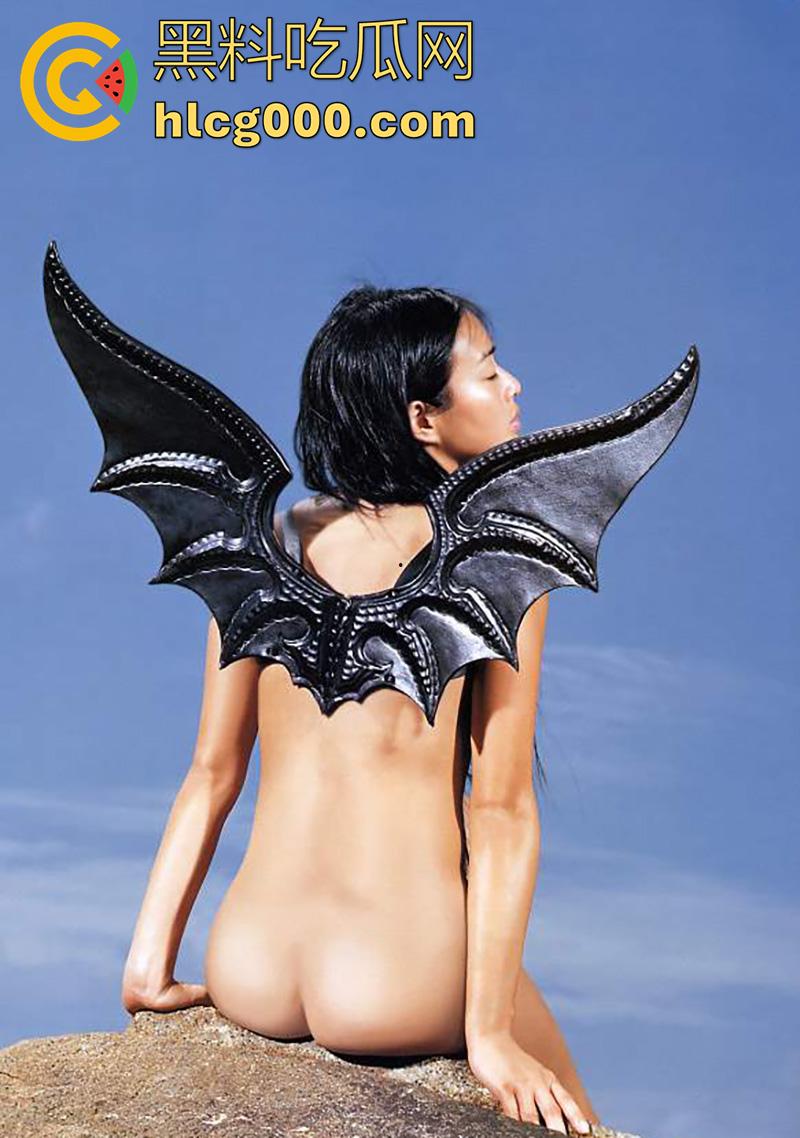 童年星女郎校园女神【钟丽缇】，全裸出演泰国影片《晚娘》，全裸上阵激情性爱，饱满美乳超诱人！-4