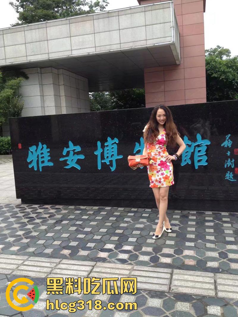 38岁长腿女明星【钟晓红】下海卖淫，身材高挑皮肤白皙人老逼嫩，没有戏拍只能沦落为金主胯下母狗！-1