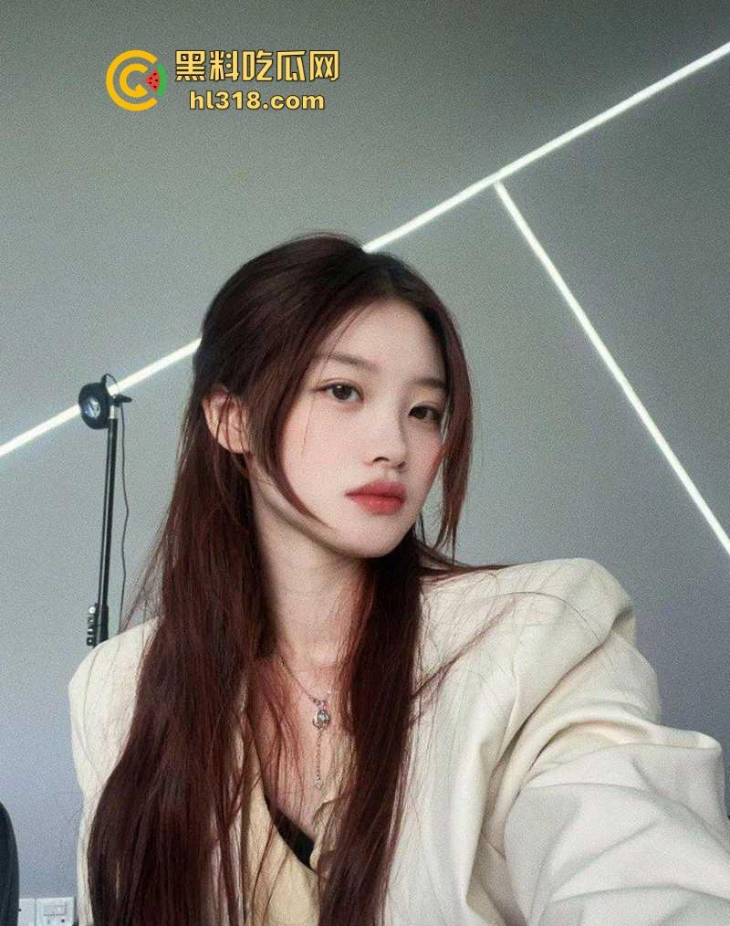 广东财经大学气质女神被男友花式开发小骚穴 ，露脸口交无套内射玩法超淫，不雅视频曝光流出！-5