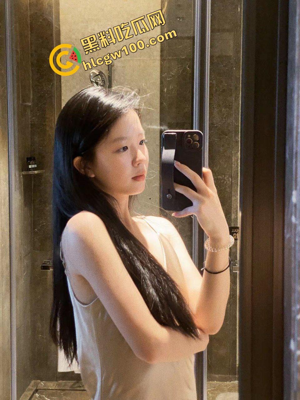 广东湛江贱货渣女社会反差婊『陈妍怡』诱惑人妻老公聊骚 偷情约炮酒店后入淫荡做爱！原创独家流出！-6