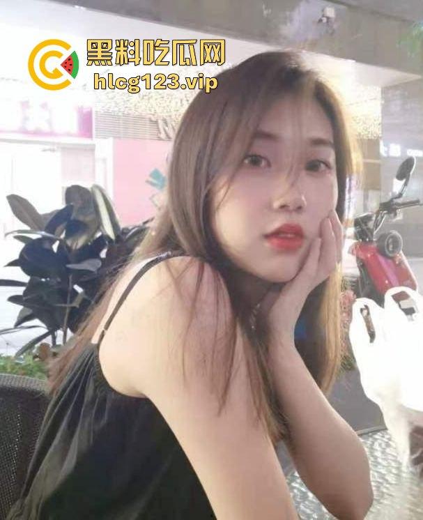 瓜友爆料珠海电商妹【栗娜】酒店约炮被抓，男友怒曝光7部不雅视频！反差魅力引发热议！-1