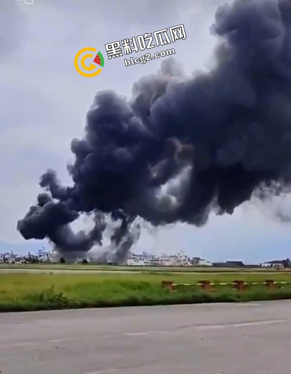7月24日 尼泊尔加德满都机场一客机起飞时坠毁 事故造成22人不幸死亡！-3