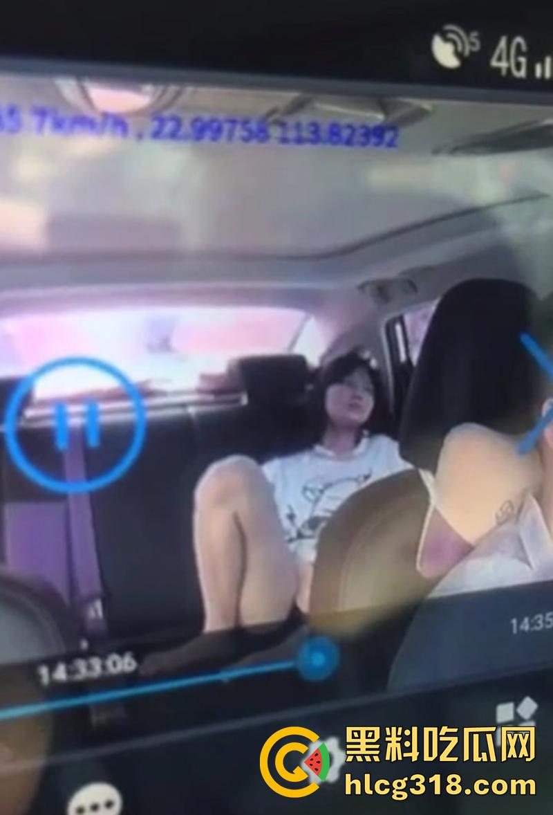 长腿学生妹网约车自慰，被监控偷拍全程偷拍，在车上看片玩穴，勾引司机免车费，这么饥渴么？-5