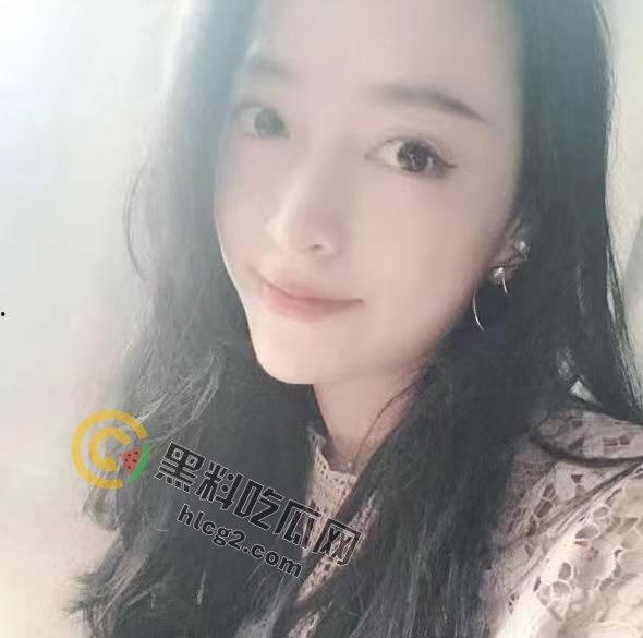 家长群爆炸！方茜哺乳期与多名家长乱搞，妻子们举横幅曝光，震撼学校！-7