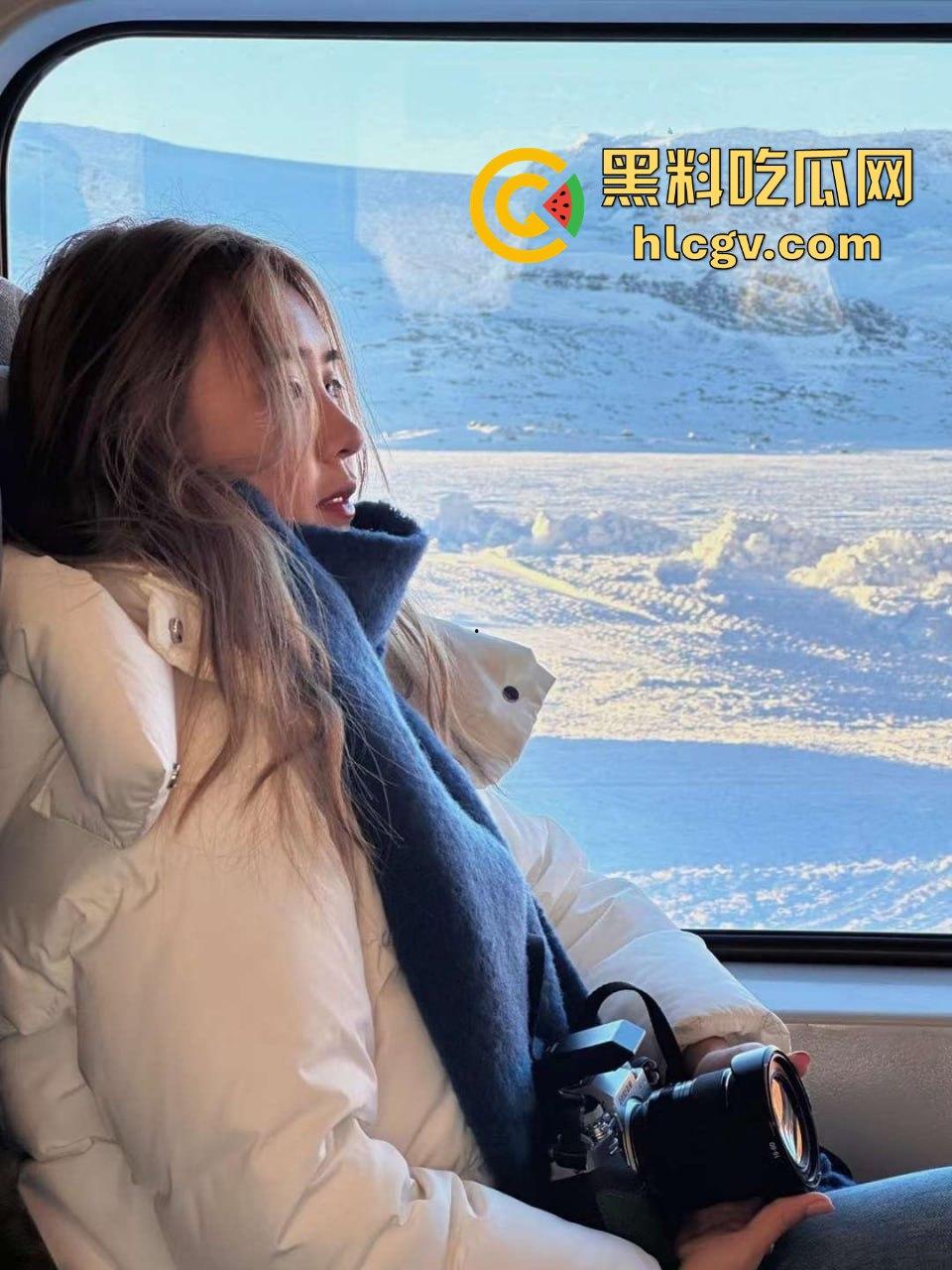 武汉大学极品学生妹【张丽娜】被富二代包养！白嫩翘臀骚劲十足，妥妥的豪门肉便器！-10