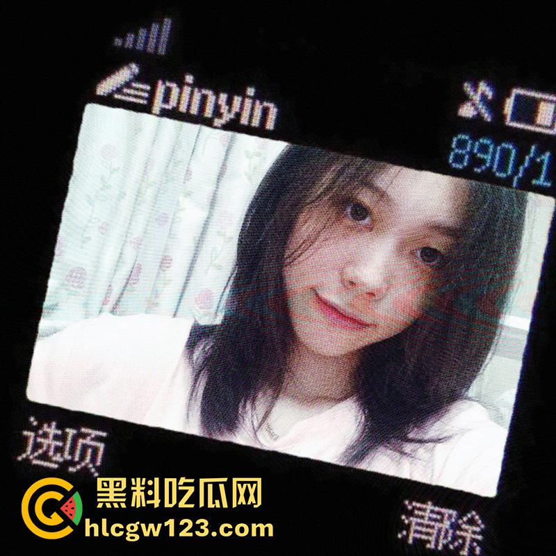 浙江艺术高校舞蹈系厕拍,大神冒死偷拍学委【王玉琦】,小穴翘臀清晰可见,附带学委生活照!-4