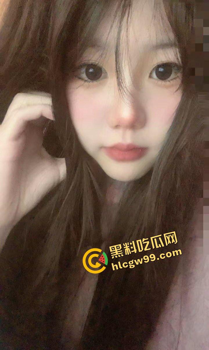 洛阳职业清纯御姐骚鸡【胡莹】大二辍学投靠金爸，调成母狗女仆装玩弄爆插粉穴喷白浆！独家曝光流出！-4