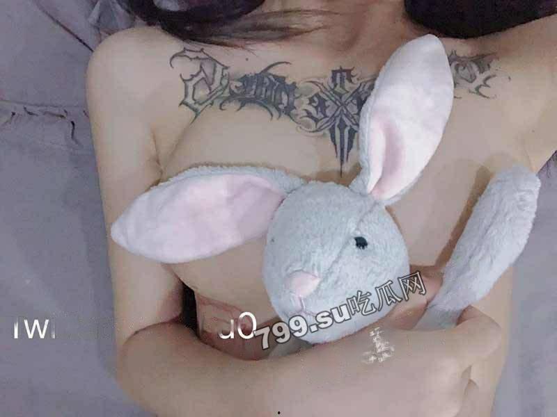 日系少女姬 还是个学生就卖肉体 被金主爸爸开发了三洞爆操菊花 叫声很骚听硬了-21