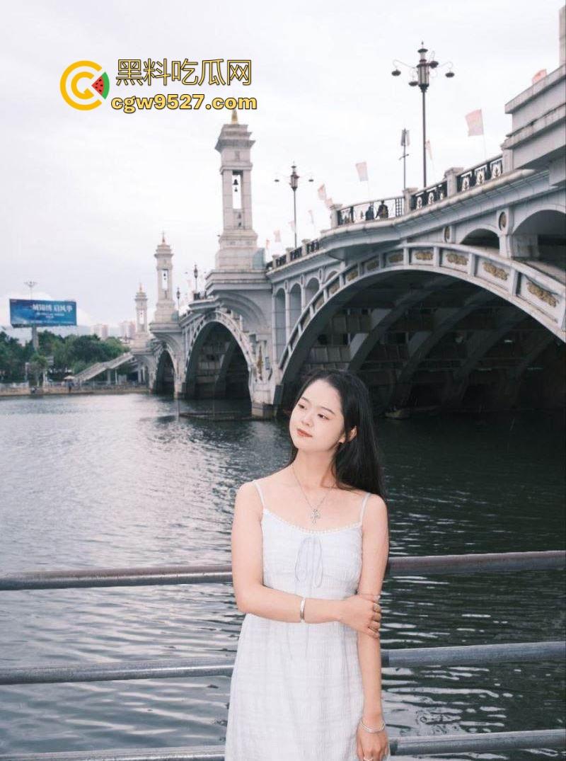 云南极品反差母狗【吴昕诺】香格里拉旅游出轨，与男大【胡家萁】酒后约炮感染梅毒，偷腥视频火爆流出!-4