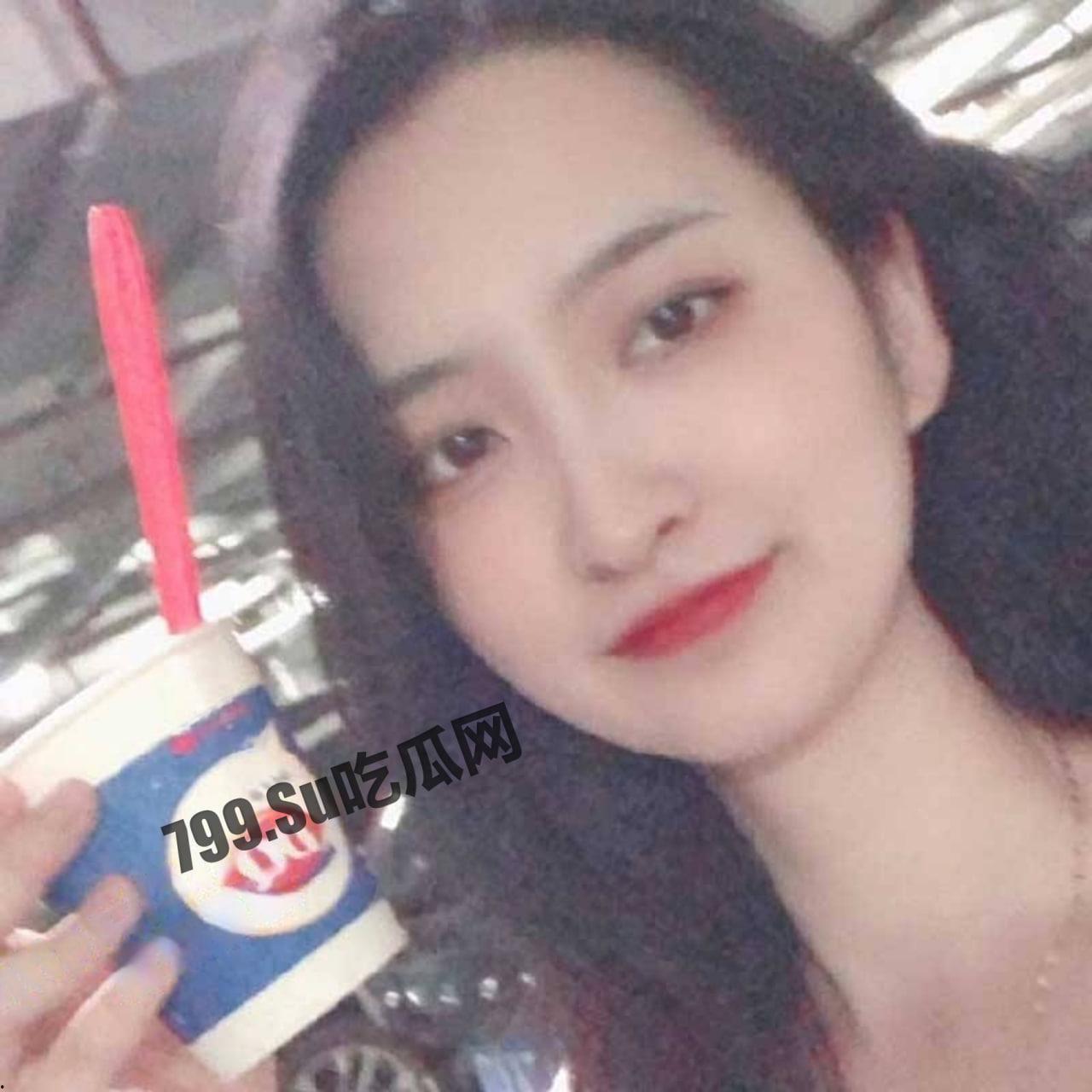 微博 甜美可爱的网红博主 o 橘猫 o3o 背地里竟是福利姬!足交打飞机视频被爆出-6