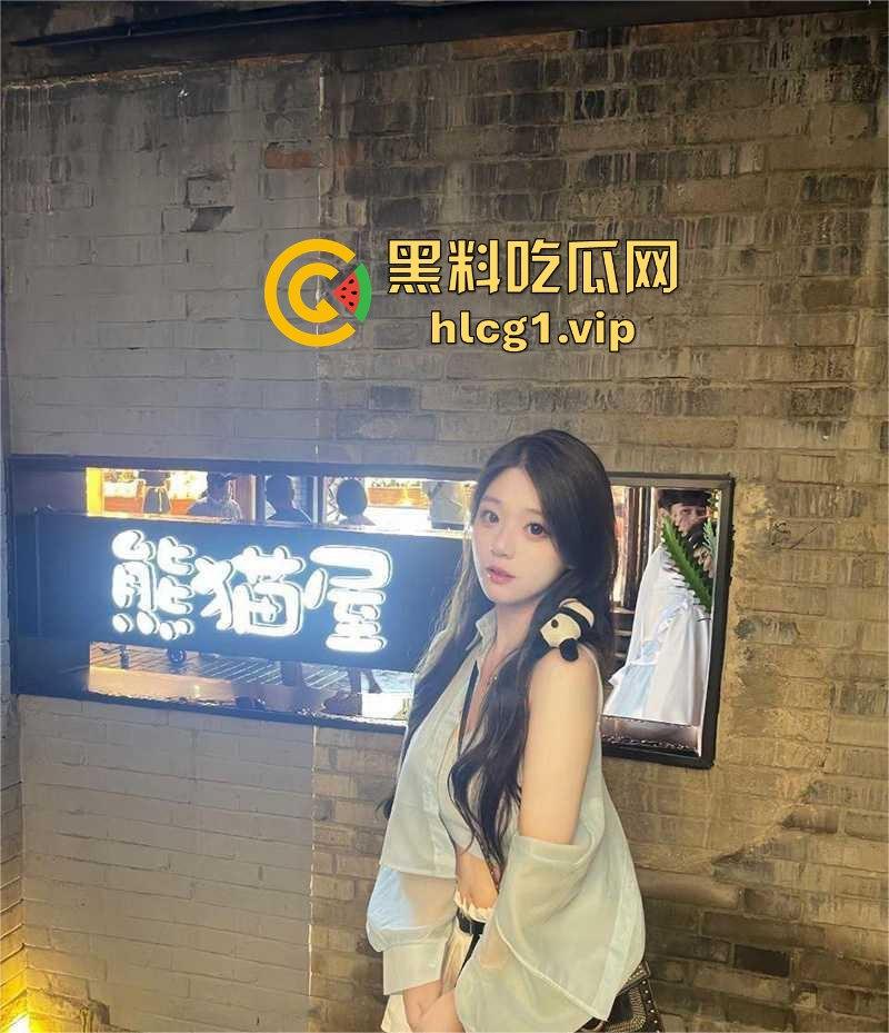 华东师范大三妹张妍霏,白月光外表下的SM狂热,皮带抽打中沉迷快感!-6