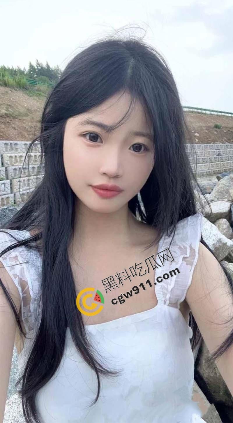 清纯学生妹【袁舒蕾】三日淫旅戏倾城！黑丝耍浪深喉吸飞，粉穴高潮连连淫水横流，疯狂做爱不分昼夜-3