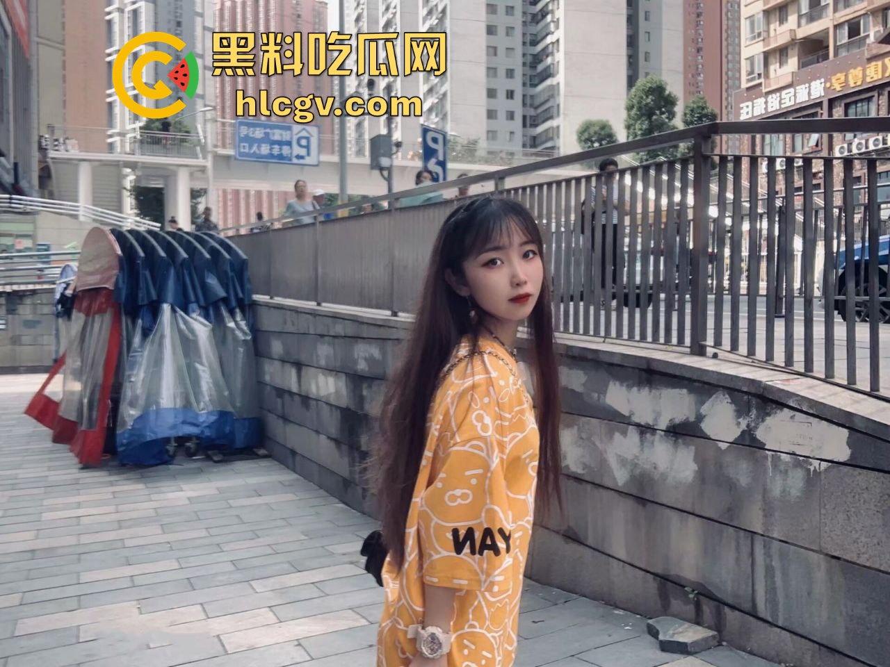 山东大学【刘温璐】疑似被偷拍不雅视频流出!长相清纯却放得开,骚劲十足让人瞠目结舌!-2