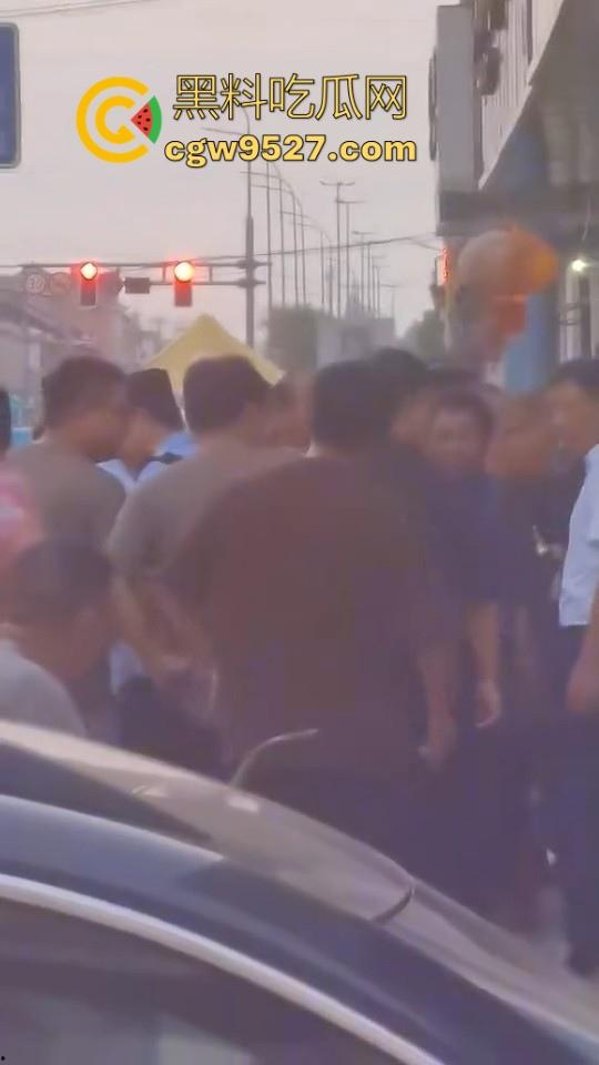 又一资金盘爆雷！江苏泰州冯苏鹰老板，骗走了几百个老年人一辈子的养老钱，最嘲讽的是旁边就是市场监管局！-4