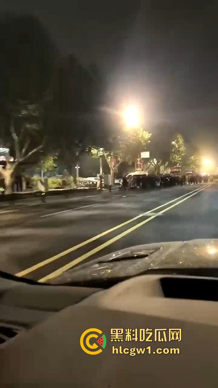 浙江义乌南山区地毯式搜索凶手！群众瑟瑟发抖，警方封锁整片山林！-3