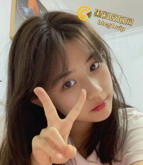 瓜友投稿!约炮深圳实验中学极品嫩妹!蓝白校服清纯白袜各种无套抽插身材绝美!-1