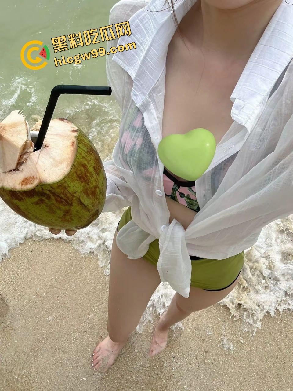 北京高冷女神混血女骚鸡【柯雅婷】大哥车上车震做爱，激情摸奶口爱上位插逼！独家曝光流出！-3