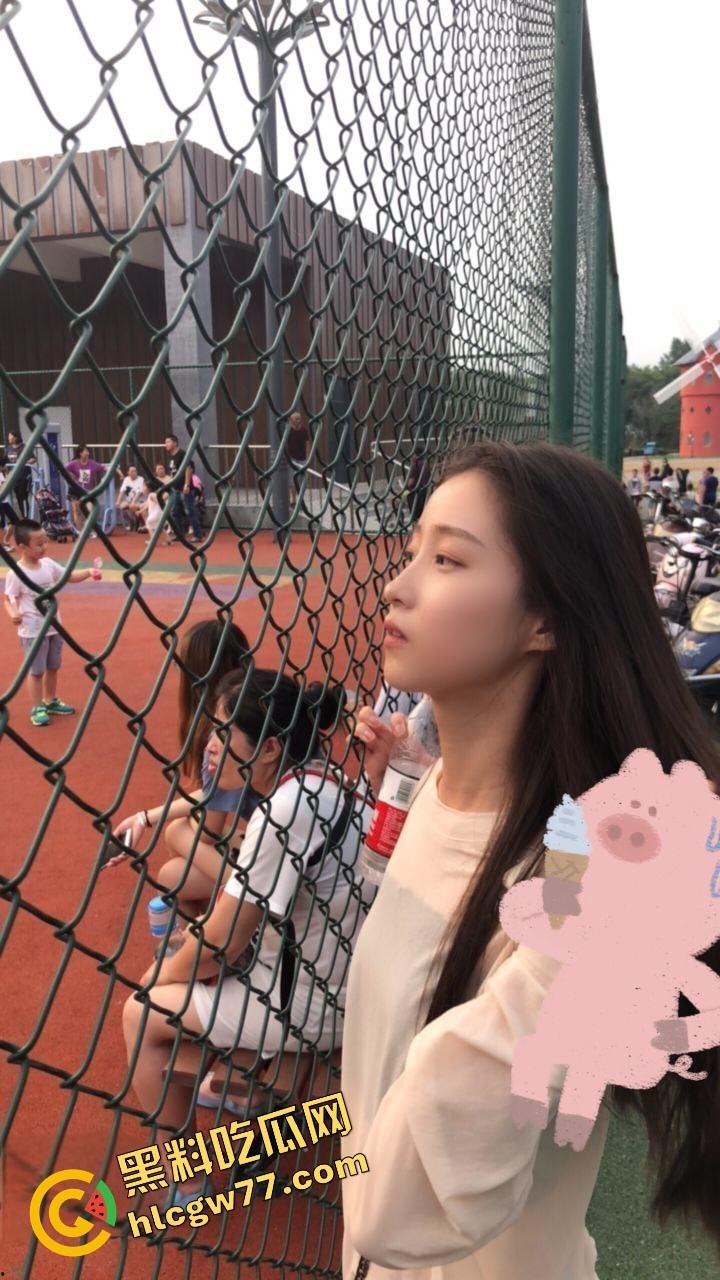 杭城艺术学院高颜值女大学生【蒲悦蓝】从白裙学妹到富二代的性奴肉狗，被PUA调教成掰逼求操的反差骚货！-7