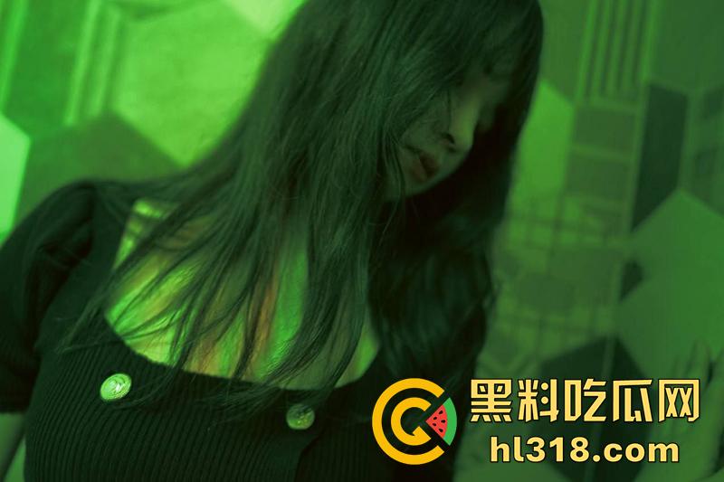 韩国顶级ts美妖，肌肤白嫩身材极品，翘臀美腿白皙修长，腰肢纤细翘臀饱满，娶这样的应该不用彩礼了吧！-1