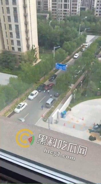 山东东营丈夫持斧砍伤妻子及两孩子后畏罪自杀,7月11日通报引发热议-3