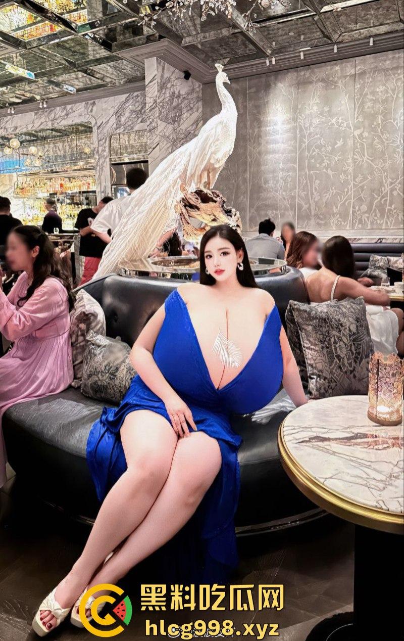 全屏都是奶！微密圈【波波安吖】巨乳女王豪乳横扫屏幕前的你-3