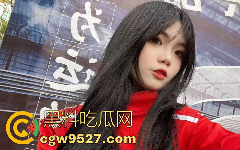 威海职业学院【李欣欣】，高颜值巨乳嫩妹，网聊约炮反差惊人，口交骑乘后入玩法多样！-6