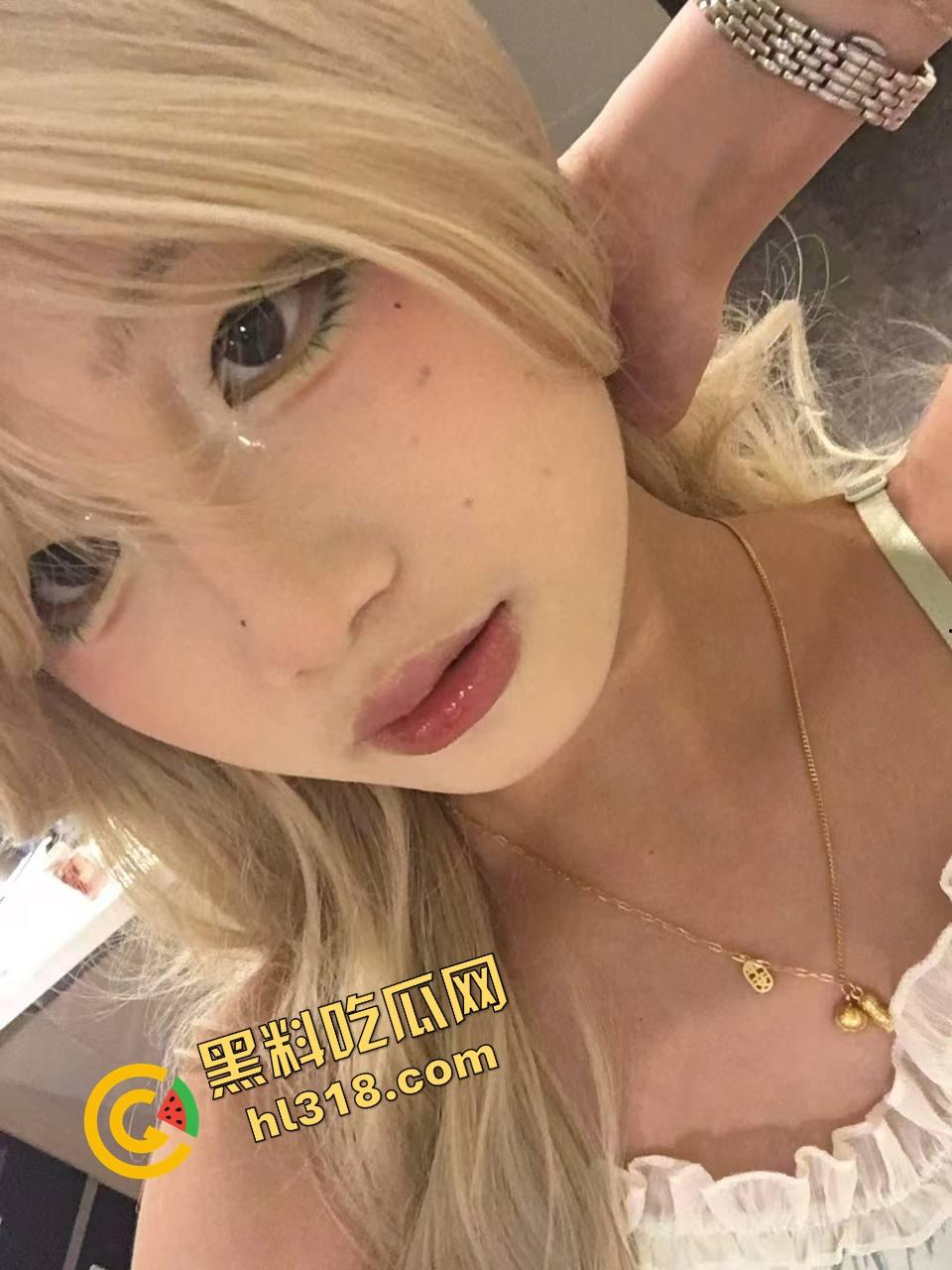 瓜友爆料约已婚少妇一夜干四次照样缠着要,真的三十如狼四十如虎,饥渴到鸡巴一插就夹紧不放!-9